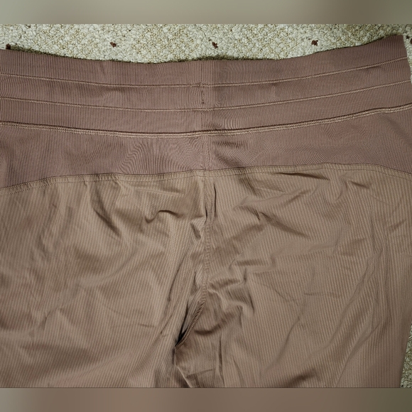 Lululemon Dance Studio Jogger Spanish Oak Size 12 - Picture 7 of 12